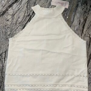 Elegant off white/ crème Crochet trim Sleeveless Top, New M